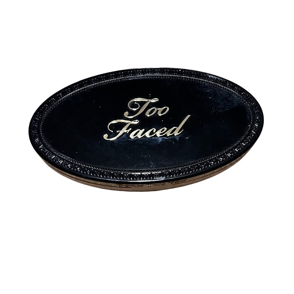 Too Faced "Born This Way" Highlighter Palette